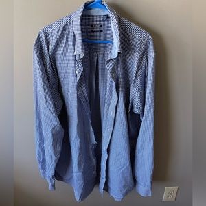 IZOD mens button down